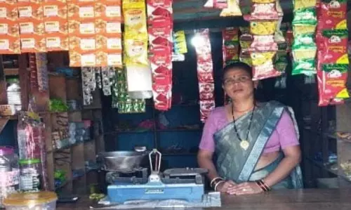 शासन की योजनाओं से सशक्त हुईं महिलाएं, मनबासों बनीं लखपति दीदी