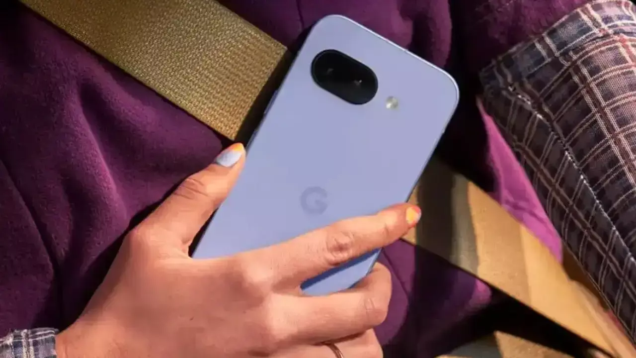 Pixel 10a के लॉन्च से पहले लीक हुई कीमत, इस तारीख को दे रहा है भारत में दस्तक Pixel 10a के लॉन्च से पहले लीक हुई कीमत, इस तारीख को दे रहा है भारत में दस्तक