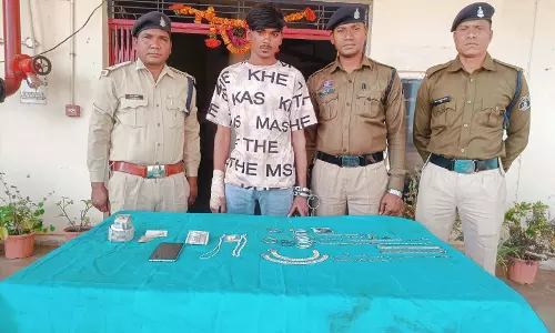 केसीजी पुलिस की बड़ी कार्रवाई: दिनदहाड़े सूने मकानों में चोरी करने वाला गिरोह पकड़ा