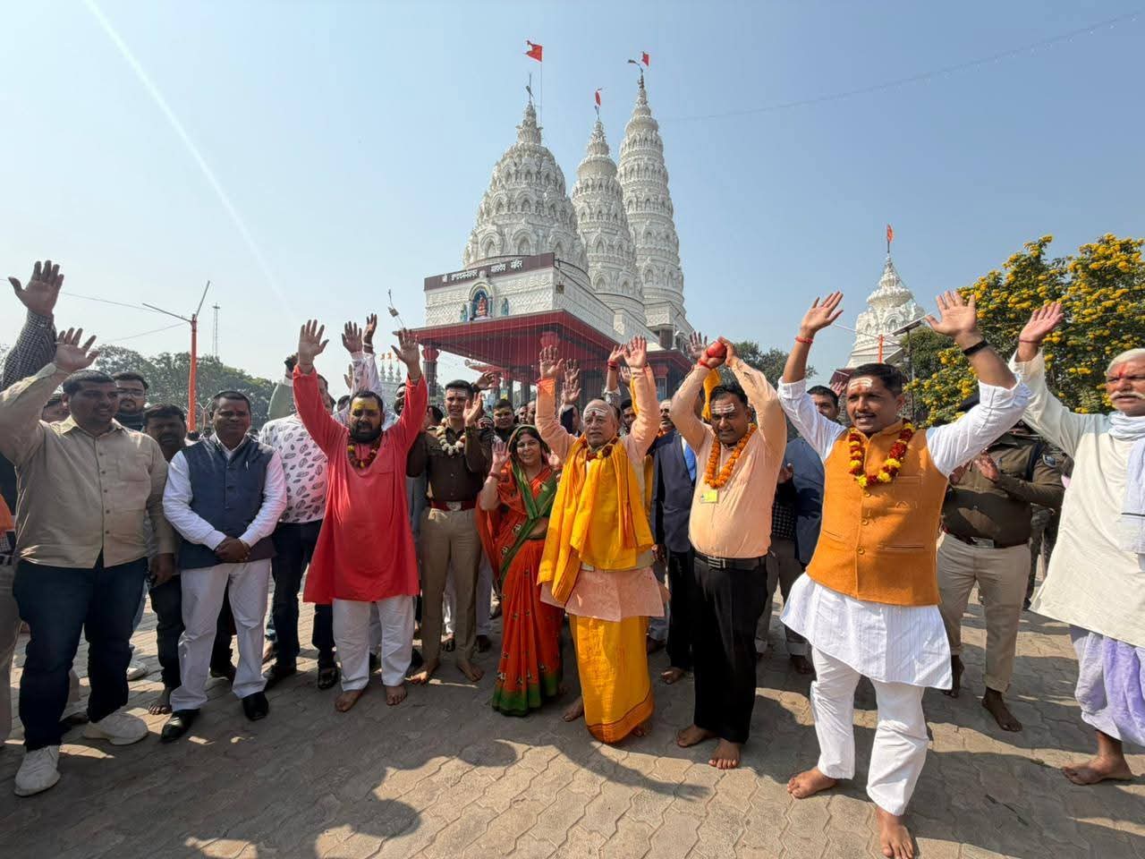 Mahashivratri पर सुप्रसिद्ध अशोकधाम मंदिर में उपमुख्यमंत्री ने किया रुद्राभिषेक