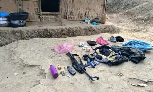 Dima Hasao में पुलिस टीम पर फायरिंग, AK-56 और हथियार बरामद Dima Hasao में पुलिस टीम पर फायरिंग, AK-56 और हथियार बरामद