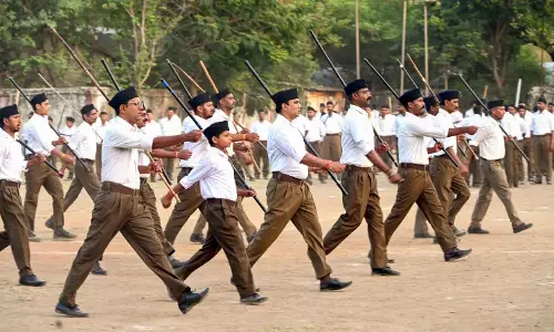 Priyank Kharge का दावा: RSS को एक दिन रजिस्टर्ड संस्था बनाएंगे Priyank Kharge का दावा: RSS को एक दिन रजिस्टर्ड संस्था बनाएंगे