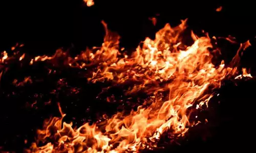 दुकान में आग लगाई, जवाबी कार्रवाई! Porajhar में झड़प में 5 गिरफ्तार