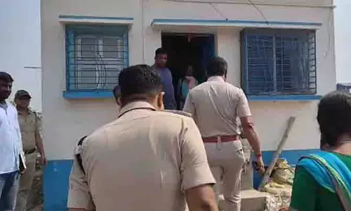 Anganwadi कार्यकर्ता घर पर मृत मिली, सैंथिया पुलिस जांच कर रही Anganwadi कार्यकर्ता घर पर मृत मिली, सैंथिया पुलिस जांच कर रही