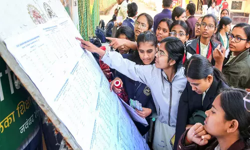 JEE मेन 2026 सत्र 1 के परिणाम घोषित, 12 छात्रों ने 100 प्रतिशत अंक प्राप्त किए JEE मेन 2026 सत्र 1 के परिणाम घोषित, 12 छात्रों ने 100 प्रतिशत अंक प्राप्त किए
