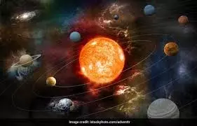 Surya Nakshatra Gochar: सूर्य के नक्षत्र बदलने से चमकेगा 2 राशियों का भाग्य, अचानक से दिख सकते हैं बड़े बदलाव Surya Nakshatra Gochar: सूर्य के नक्षत्र बदलने से चमकेगा 2 राशियों का भाग्य, अचानक से दिख सकते हैं बड़े बदलाव