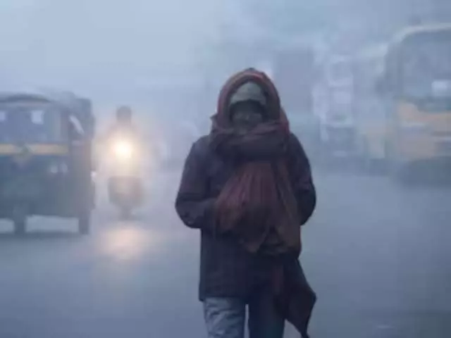 अचानक गायब हुई ठंड, मौसम ने एकदम से बदली करवट अचानक गायब हुई ठंड, मौसम ने एकदम से बदली करवट