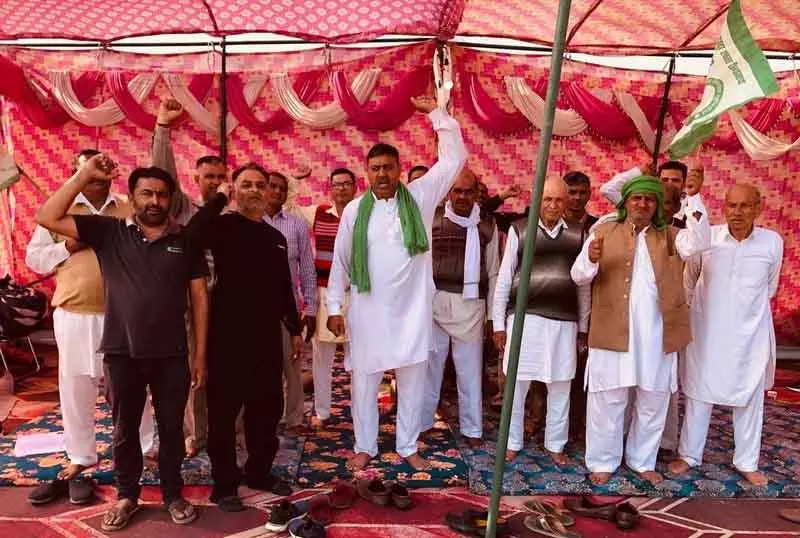 Haryana के करनाल में 18 फरवरी को किसान ट्रैक्टर मार्च निकालेंगे Haryana के करनाल में 18 फरवरी को किसान ट्रैक्टर मार्च निकालेंगे