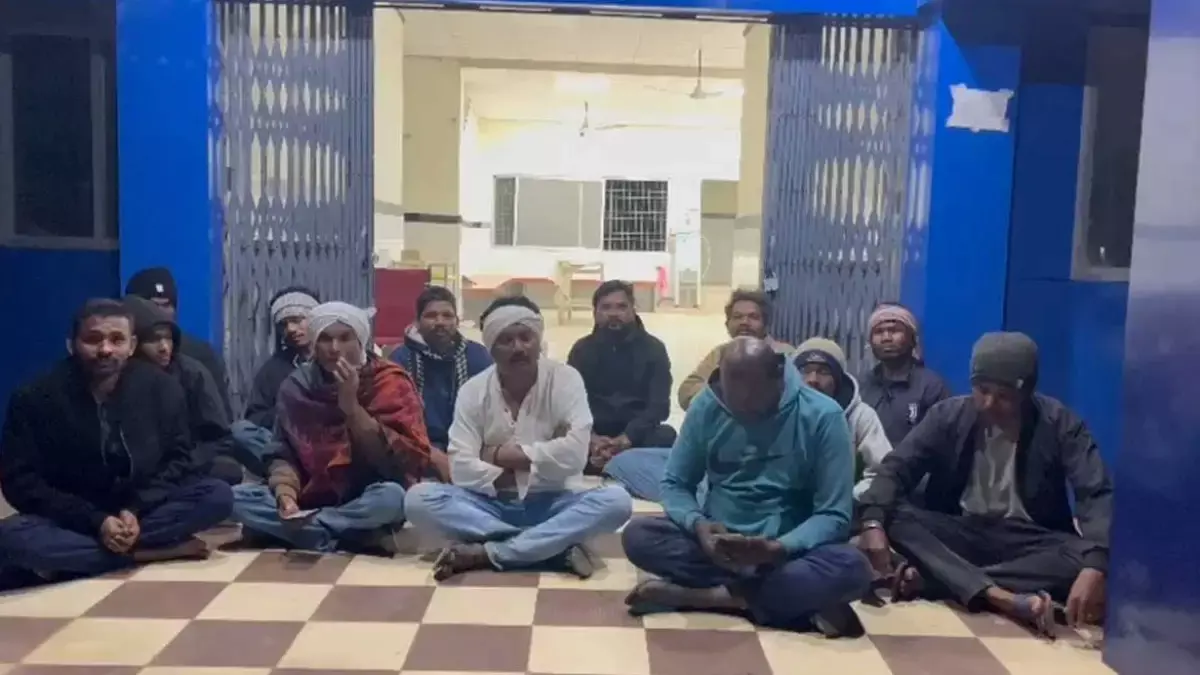 घायल सिविल अस्पताल में तड़पता रहा, डॉक्टर नहीं होने से मौत घायल सिविल अस्पताल में तड़पता रहा, डॉक्टर नहीं होने से मौत