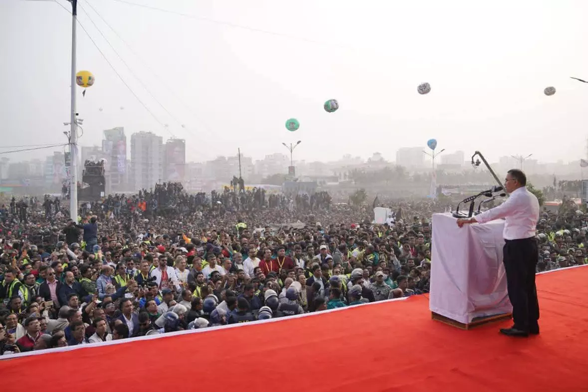 Bangladesh का बड़ा प्लान, शपथ ग्रहण में क्षेत्रीय नेताओं को न्योता Bangladesh का बड़ा प्लान, शपथ ग्रहण में क्षेत्रीय नेताओं को न्योता