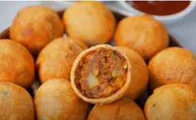 Aloo Pyaz Ki Kachori: ट्राई करें आलू-प्याज की कचौड़ी Aloo Pyaz Ki Kachori: ट्राई करें आलू-प्याज की कचौड़ी