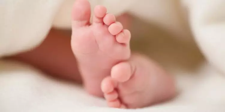 Odisha: पिता ने अपने बच्चे को 1 लाख रुपये में बेचा; बच्चे को बचाया गया, 2 हिरासत में लिए गए Odisha: पिता ने अपने बच्चे को 1 लाख रुपये में बेचा; बच्चे को बचाया गया, 2 हिरासत में लिए गए
