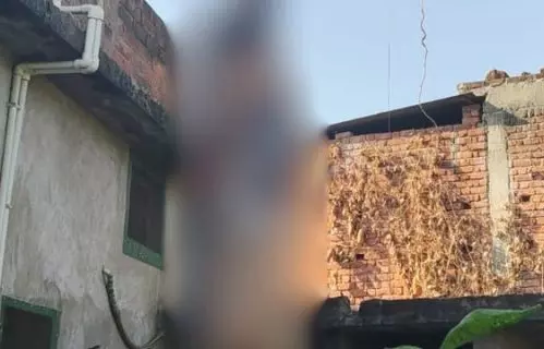 एक्सीडेंट में बेटे को खोने के बाद माता-पिता ने किया सुसाइड एक्सीडेंट में बेटे को खोने के बाद माता-पिता ने किया सुसाइड