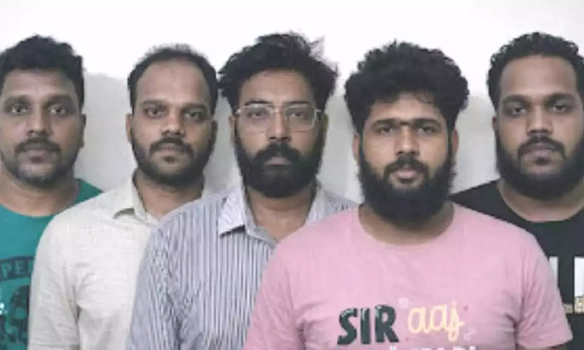 Karnataka: उडुपी एनएसयूआई नेता पर हमले के मामले में पुलिस ने 5 लोगों को गिरफ्तार किया Karnataka: उडुपी एनएसयूआई नेता पर हमले के मामले में पुलिस ने 5 लोगों को गिरफ्तार किया