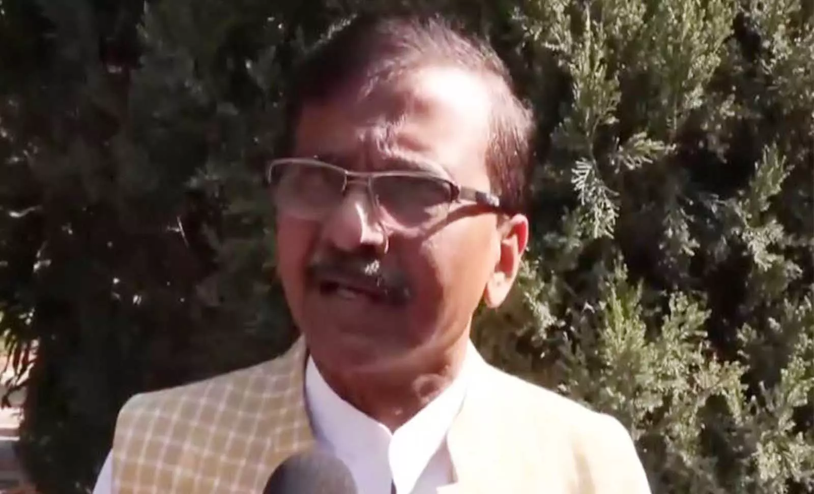 Sanjay Raut ने मुद्दों पर ध्यान देने की अपील की Sanjay Raut ने मुद्दों पर ध्यान देने की अपील की