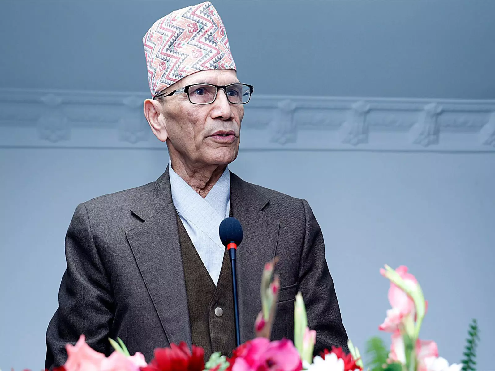 Nepal के विदेश मंत्री नव निर्वाचित सरकार के शपथ ग्रहण समारोह में शामिल होने के लिए बांग्लादेश रवाना हुए Nepal के विदेश मंत्री नव निर्वाचित सरकार के शपथ ग्रहण समारोह में शामिल होने के लिए बांग्लादेश रवाना हुए
