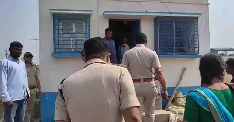 Anganwadi कार्यकर्ता घर पर मृत मिली, सैंथिया पुलिस जांच कर रही Anganwadi कार्यकर्ता घर पर मृत मिली, सैंथिया पुलिस जांच कर रही