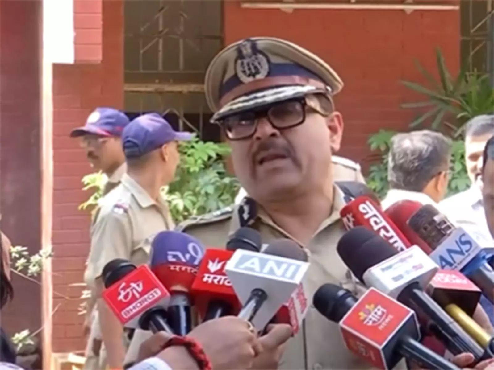 पुणे पुलिस ने Congress Bhavan पर कथित पथराव के मामले में यह बात कही पुणे पुलिस ने Congress Bhavan पर कथित पथराव के मामले में यह बात कही