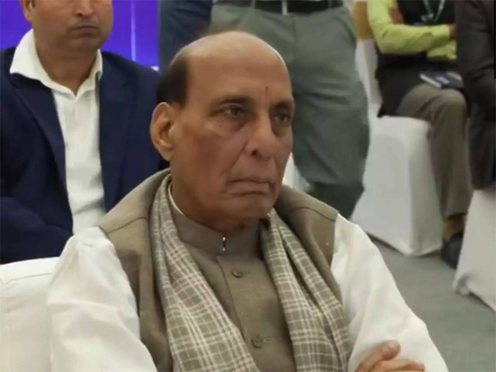 बेंगलुरु में रक्षा मंत्री ने DRDO के गैस टरबाइन अनुसंधान प्रतिष्ठान की सराहना की बेंगलुरु में रक्षा मंत्री ने DRDO के गैस टरबाइन अनुसंधान प्रतिष्ठान की सराहना की