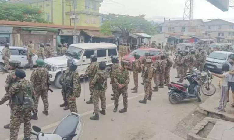 Manipur: IPFM ने लिटन आगजनी में सुरक्षाकर्मियों की मिलीभगत का आरोप लगाया Manipur: IPFM ने लिटन आगजनी में सुरक्षाकर्मियों की मिलीभगत का आरोप लगाया