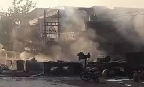 Faridabad: केमिकल कंपनी में ब्लास्ट ,42 लोग झुलसे Faridabad: केमिकल कंपनी में ब्लास्ट ,42 लोग झुलसे