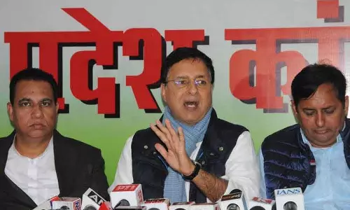 Surjewala ने भारत-अमेरिका व्यापार ढांचे की आलोचना की Surjewala ने भारत-अमेरिका व्यापार ढांचे की आलोचना की