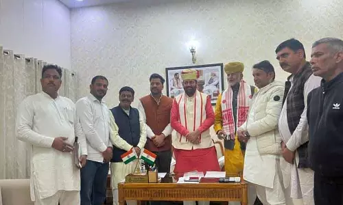 Mahendragarh के सरपंचों ने CM से मुलाकात कर IMT और किले के रेनोवेशन प्रोजेक्ट्स पर की चर्चा Mahendragarh के सरपंचों ने CM से मुलाकात कर IMT और किले के रेनोवेशन प्रोजेक्ट्स पर की चर्चा
