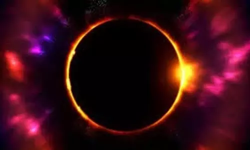 Surya Grahan Ki Kahani: आखिर क्यों लगता है सूर्य को ग्रहण? जानें इसकी पौराणिक कहानी Surya Grahan Ki Kahani: आखिर क्यों लगता है सूर्य को ग्रहण? जानें इसकी पौराणिक कहानी