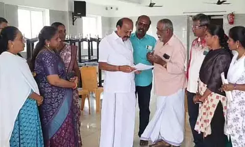 Tamil Nadu ; कंप्यूटर पर टाइपिंग टेस्ट के आदेश को वापस लेने की मांग Tamil Nadu ; कंप्यूटर पर टाइपिंग टेस्ट के आदेश को वापस लेने की मांग