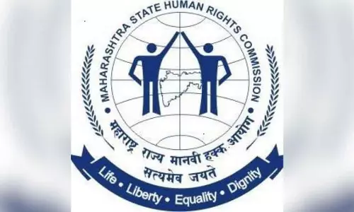 Mumbai : SHRC ने गोवंडी में कचरा डंपिंग, नाला ओवरफ्लो की शिकायत पर संज्ञान लिया Mumbai : SHRC ने गोवंडी में कचरा डंपिंग, नाला ओवरफ्लो की शिकायत पर संज्ञान लिया