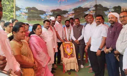 Maharashtra : रभणी में संत सेवालाल महाराज की जयंती श्रद्धा से मनाई गई Maharashtra : रभणी में संत सेवालाल महाराज की जयंती श्रद्धा से मनाई गई