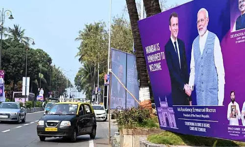 PM मोदी ने फ्रांस के राष्ट्रपति मैक्रों का भारत दौरे पर स्वागत किया
