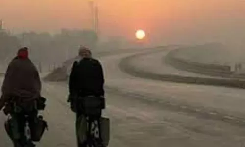 MP : भोपाल में ठंडी रातों से राहत, इंदौर, ग्वालियर और दूसरे इलाकों में गर्मी अभी भी जारी MP : भोपाल में ठंडी रातों से राहत, इंदौर, ग्वालियर और दूसरे इलाकों में गर्मी अभी भी जारी