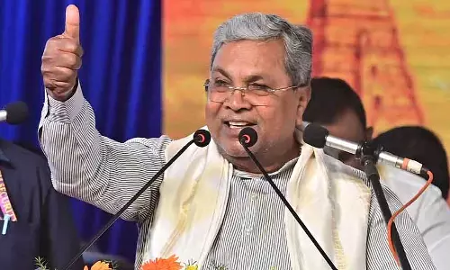 Karnataka : कांग्रेस सांसदों ने सरकार से कहा, SC/ST फंड को दूसरी जगह न भेजें Karnataka : कांग्रेस सांसदों ने सरकार से कहा, SC/ST फंड को दूसरी जगह न भेजें
