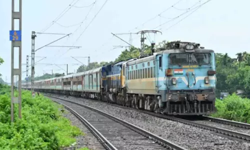 Mumbai : होली की भीड़ को मैनेज करने के लिए वेस्टर्न रेलवे ने स्पेशल ट्रेन सर्विस मार्च के आखिर तक बढ़ाई Mumbai : होली की भीड़ को मैनेज करने के लिए वेस्टर्न रेलवे ने स्पेशल ट्रेन सर्विस मार्च के आखिर तक बढ़ाई