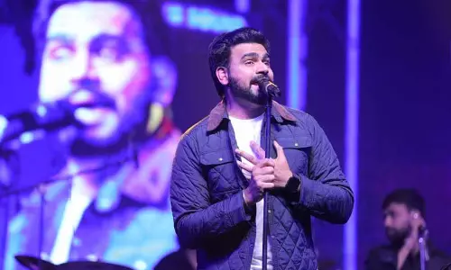 Punjabi singer Prabh Gill ने होशियारपुर में नेचर फेस्ट के तीसरे दिन दर्शकों को मंत्रमुग्ध कर दिया