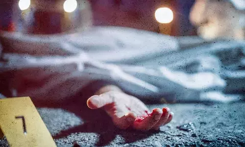 Mumbai : सांताक्रूज में बेस्ट बस की चपेट में आने से 30 वर्षीय दोपहिया वाहन सवार की मौत Mumbai : सांताक्रूज में बेस्ट बस की चपेट में आने से 30 वर्षीय दोपहिया वाहन सवार की मौत