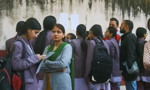 CBSE Board Exams: देश और दुनिया के कई शहरों में प्रारंभ हुई सीबीएसई की बोर्ड परीक्षाएं CBSE Board Exams: देश और दुनिया के कई शहरों में प्रारंभ हुई सीबीएसई की बोर्ड परीक्षाएं