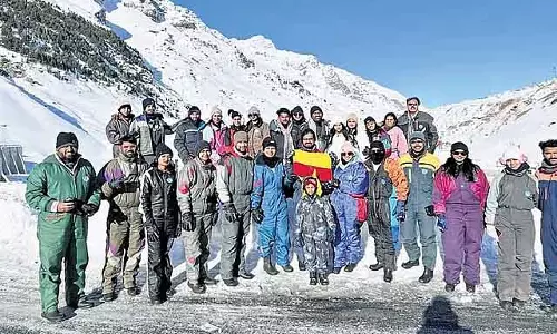 मुफ़्त पर्वतारोहण प्रशिक्षण; Gadag के हनुमंतराव ग्रामीण युवाओं को प्रेरित कर रहे हैं मुफ़्त पर्वतारोहण प्रशिक्षण; Gadag के हनुमंतराव ग्रामीण युवाओं को प्रेरित कर रहे हैं
