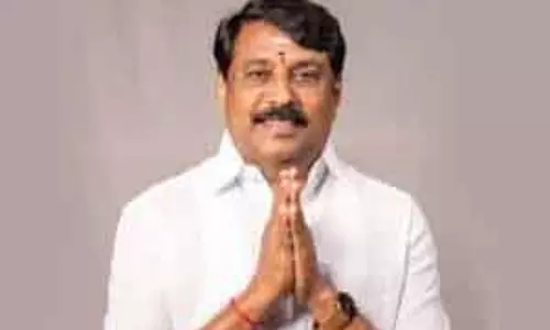 Nainar Nagendran ने एक्ट्रेस त्रिशा पर की गई टिप्पणी पर खेद जताया Nainar Nagendran ने एक्ट्रेस त्रिशा पर की गई टिप्पणी पर खेद जताया