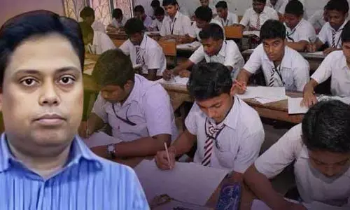 इमरजेंसी में HSC के परीक्षार्थियों को सुबह 9:30 बजे तक सेंटर में एंट्री की इजाज़त होगी: BSE प्रेसिडेंट इमरजेंसी में HSC के परीक्षार्थियों को सुबह 9:30 बजे तक सेंटर में एंट्री की इजाज़त होगी: BSE प्रेसिडेंट