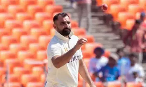 Ranji Trophy : मोहम्मद शमी का शानदार प्रदर्शन, बंगाल के लिए 8 विकेट लेकर BCCI सेलेक्टर्स को चेतावनी Ranji Trophy : मोहम्मद शमी का शानदार प्रदर्शन, बंगाल के लिए 8 विकेट लेकर BCCI सेलेक्टर्स को चेतावनी