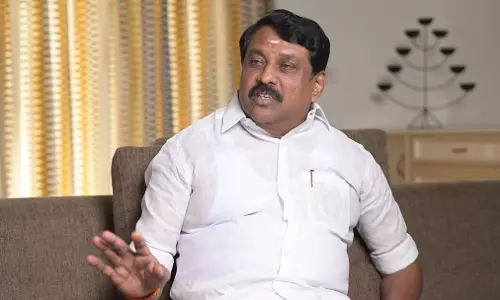 Tamil Nadu BJP चीफ ने एक्ट्रेस त्रिशा पर कमेंट के बाद राजनीतिक विरोध के बाद खेद जताया Tamil Nadu BJP चीफ ने एक्ट्रेस त्रिशा पर कमेंट के बाद राजनीतिक विरोध के बाद खेद जताया