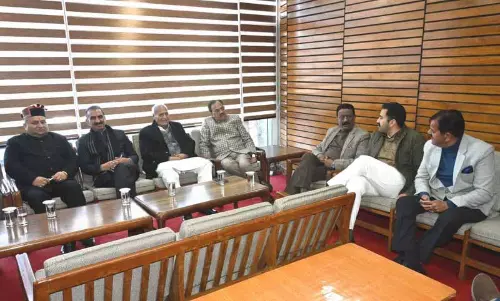Himachal Assembly ने मेयर और डिप्टी मेयर के लिए 5 साल के कार्यकाल को मंजूरी दी Himachal Assembly ने मेयर और डिप्टी मेयर के लिए 5 साल के कार्यकाल को मंजूरी दी