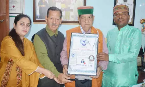Dr. M.L. Dogra को “यूएन बुक ऑफ वर्ल्ड रिकॉर्ड्स-2026” से सम्मानित किया गया Dr. M.L. Dogra को “यूएन बुक ऑफ वर्ल्ड रिकॉर्ड्स-2026” से सम्मानित किया गया