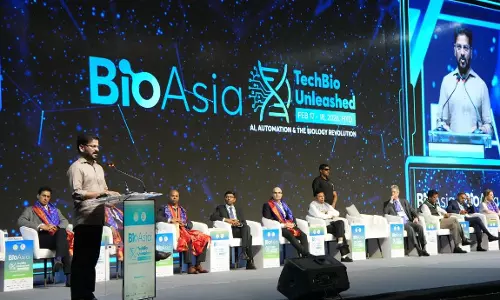 Hyderabad में ग्लोबल लाइफ साइंसेज कैपिटल बनने की क्षमता है: CM Hyderabad में ग्लोबल लाइफ साइंसेज कैपिटल बनने की क्षमता है: CM