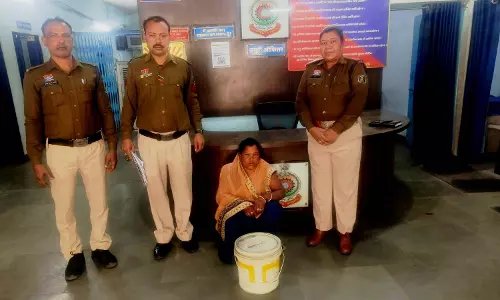 शराब कोचियों के लिए पुलिस ने चलाया ऑपरेशन आघात, हुई गिरफ्तारियां शराब कोचियों के लिए पुलिस ने चलाया ऑपरेशन आघात, हुई गिरफ्तारियां