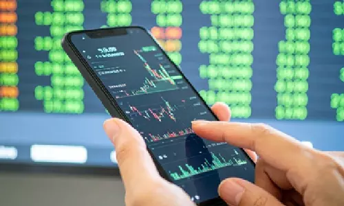 Sensex, Nifty में दूसरे दिन भी बढ़त जारी; PSU बैंक और IT स्टॉक्स में बढ़त