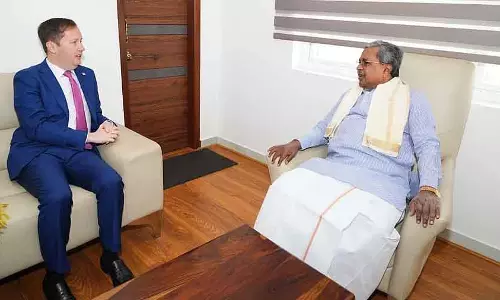 US एम्बेसडर सर्जियो गोर ने कर्नाटक के CM से मुलाकात की