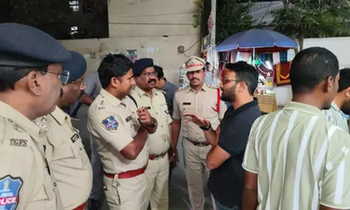 पुलिस ऑपरेशन के दौरान 23 विदेशी गिरफ्तार, अवैध रूप से रहने के आरोप पुलिस ऑपरेशन के दौरान 23 विदेशी गिरफ्तार, अवैध रूप से रहने के आरोप